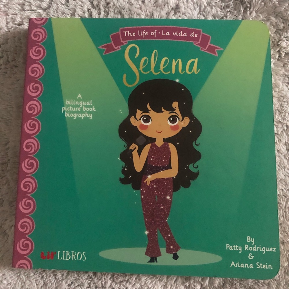 Selena Quintanilla Lil' Libros